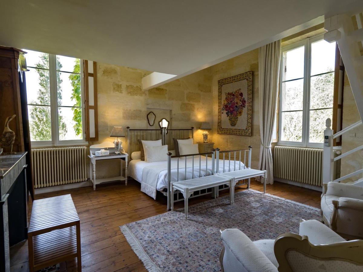 Hotel Petit Garros Fronsac  Pokoj fotografie